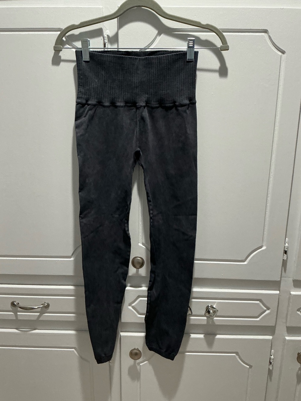Free People Movement Black distressed leggings-NWOT